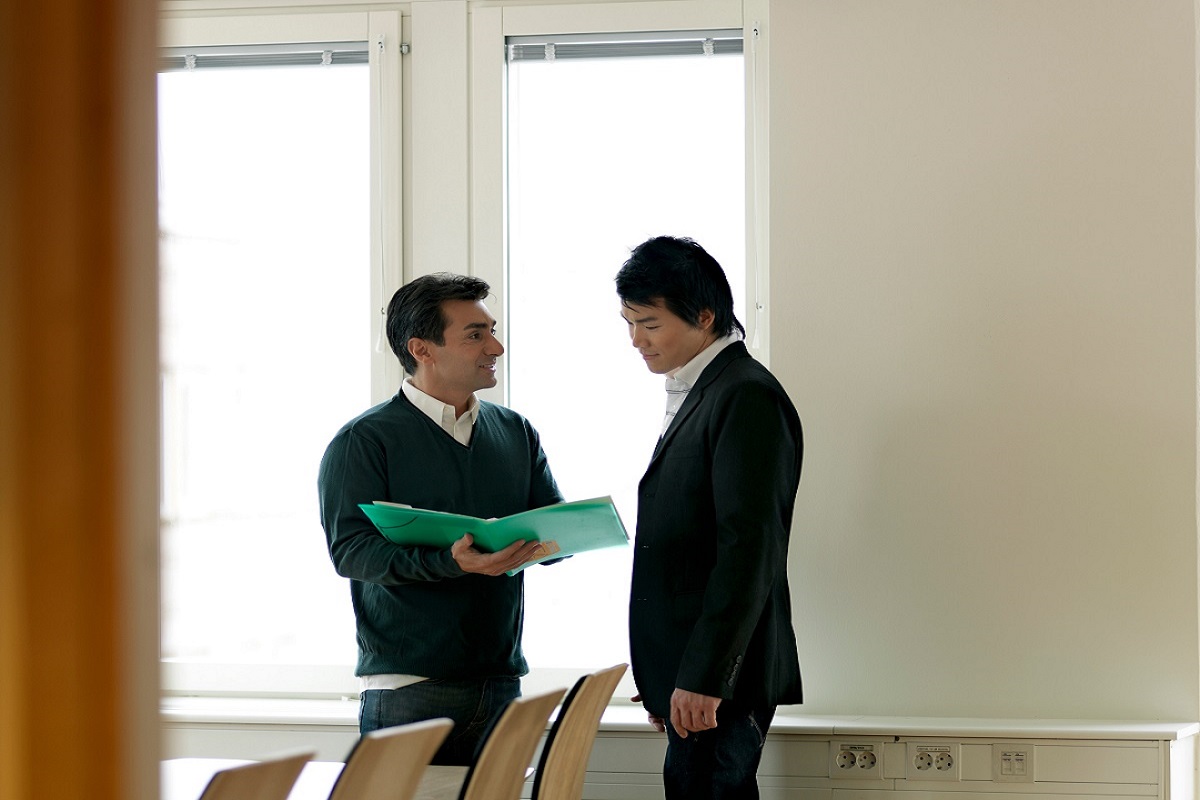 Teczki firmowe z nadrukiem - podkreśl jakość swoich usług